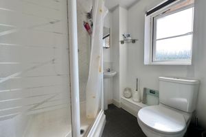 En-suite- click for photo gallery